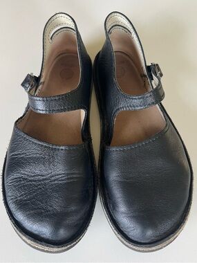 Softstar Merry Jane Black Leather Shoes 6.5-7